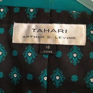 Women’s skirt suit